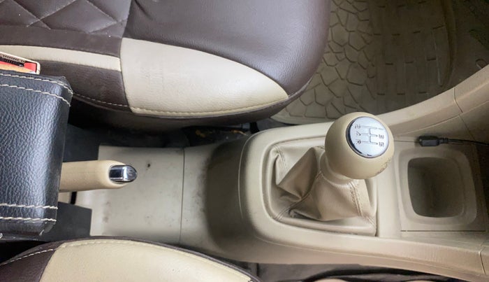 2012 Maruti Ertiga VXI, Petrol, Manual, 92,632 km, Gear Lever