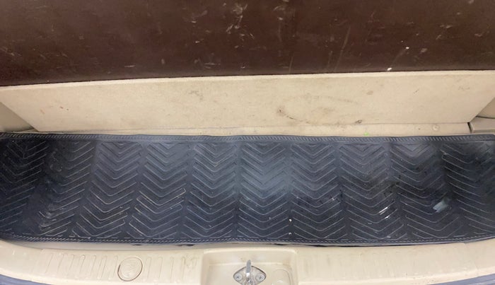 2012 Maruti Ertiga VXI, Petrol, Manual, 92,632 km, Boot Inside