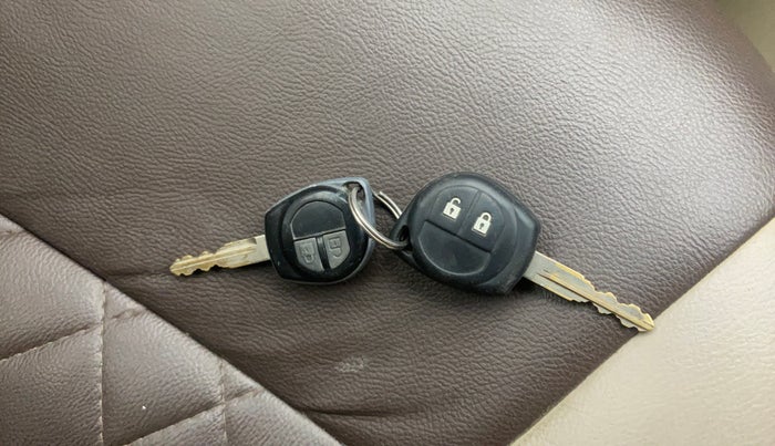 2012 Maruti Ertiga VXI, Petrol, Manual, 92,632 km, Key Close Up