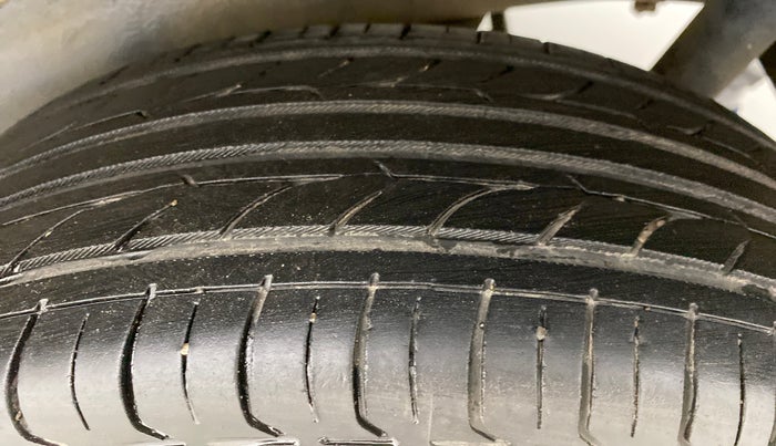 2012 Maruti Wagon R 1.0 VXI, Petrol, Manual, 46,566 km, Left Rear Tyre Tread