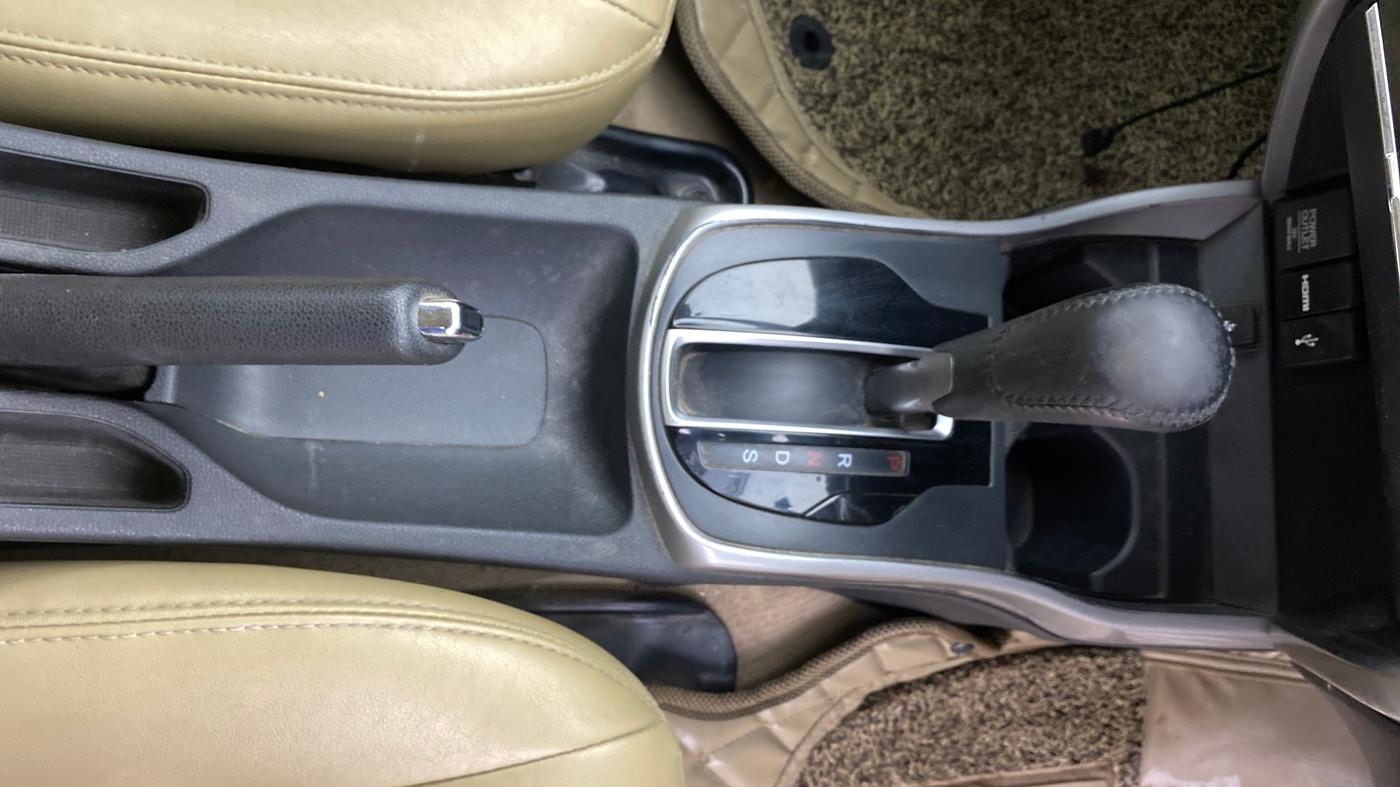 2019 Honda City 1.5L I-VTEC VX CVT, Petrol, Automatic, 79,311 km, Gear Lever
