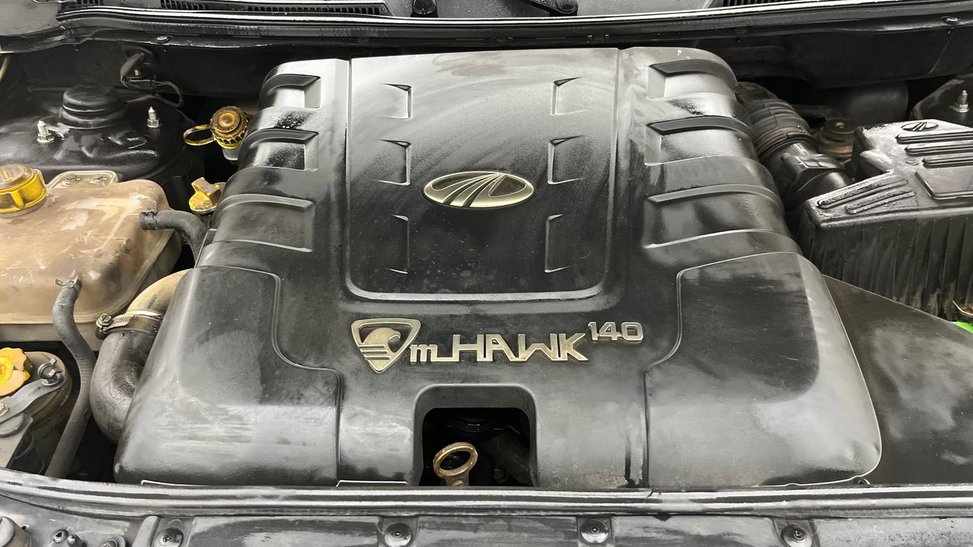 2015 Mahindra XUV500 W6, Diesel, Manual, 1,10,007 km, Engine View