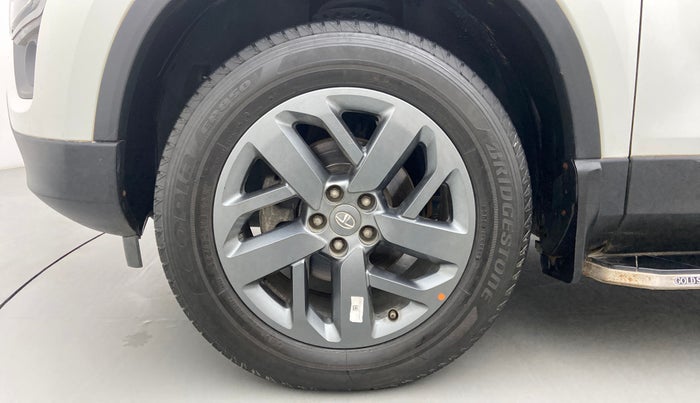 2021 Tata Safari XT PLUS, Diesel, Manual, 31,083 km, Left Front Wheel