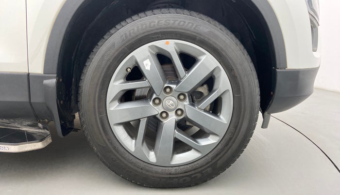 2021 Tata Safari XT PLUS, Diesel, Manual, 31,083 km, Right Front Wheel