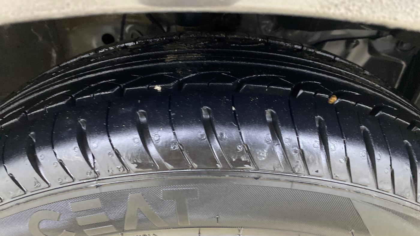 2019 Honda Jazz 1.2L I-VTEC VX CVT, Petrol, Automatic, 65,408 km, Right Front Tyre Tread