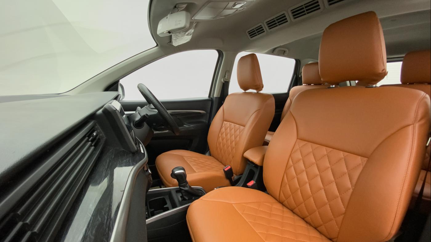 2019 Maruti XL6 ZETA AT SHVS, Petrol, Automatic, 55,235 km, Right Side Front Door Cabin
