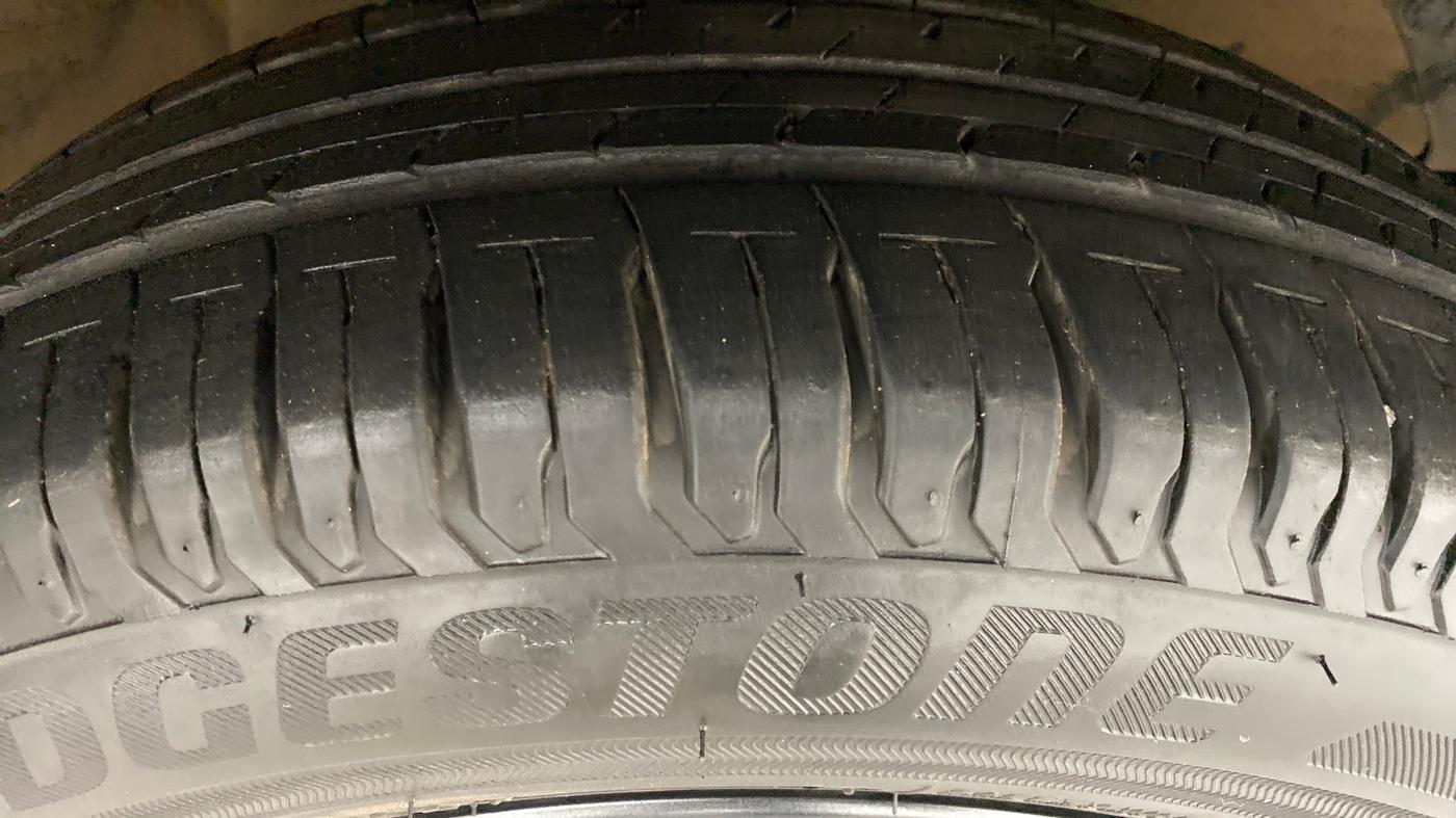 2019 Maruti XL6 ZETA AT SHVS, Petrol, Automatic, 55,235 km, Right Front Tyre Tread