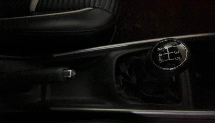 2016 Maruti Baleno ZETA PETROL 1.2, Petrol, Manual, 32,438 km, Gear Lever