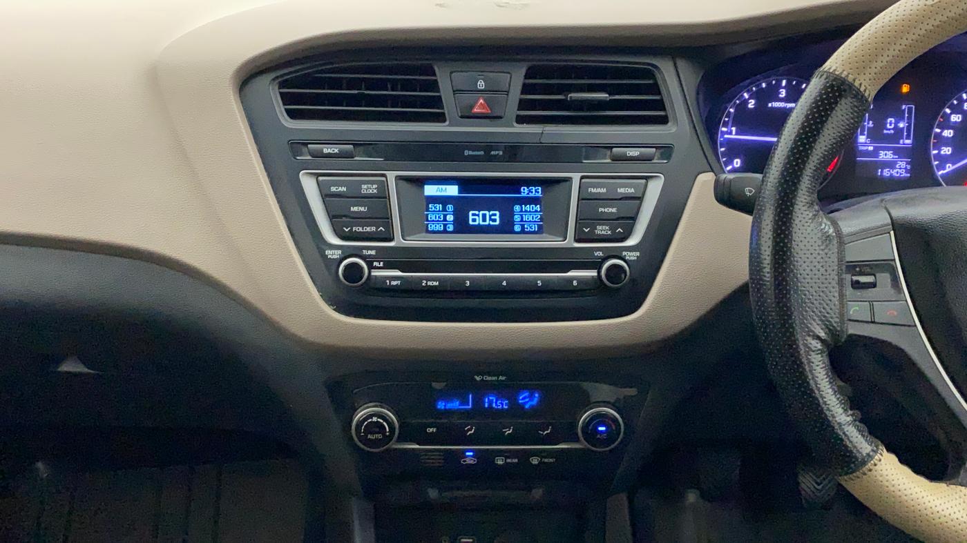 2016 Hyundai Elite i20 SPORTZ 1.4 CRDI, Diesel, Manual, 1,16,648 km, Air Conditioner