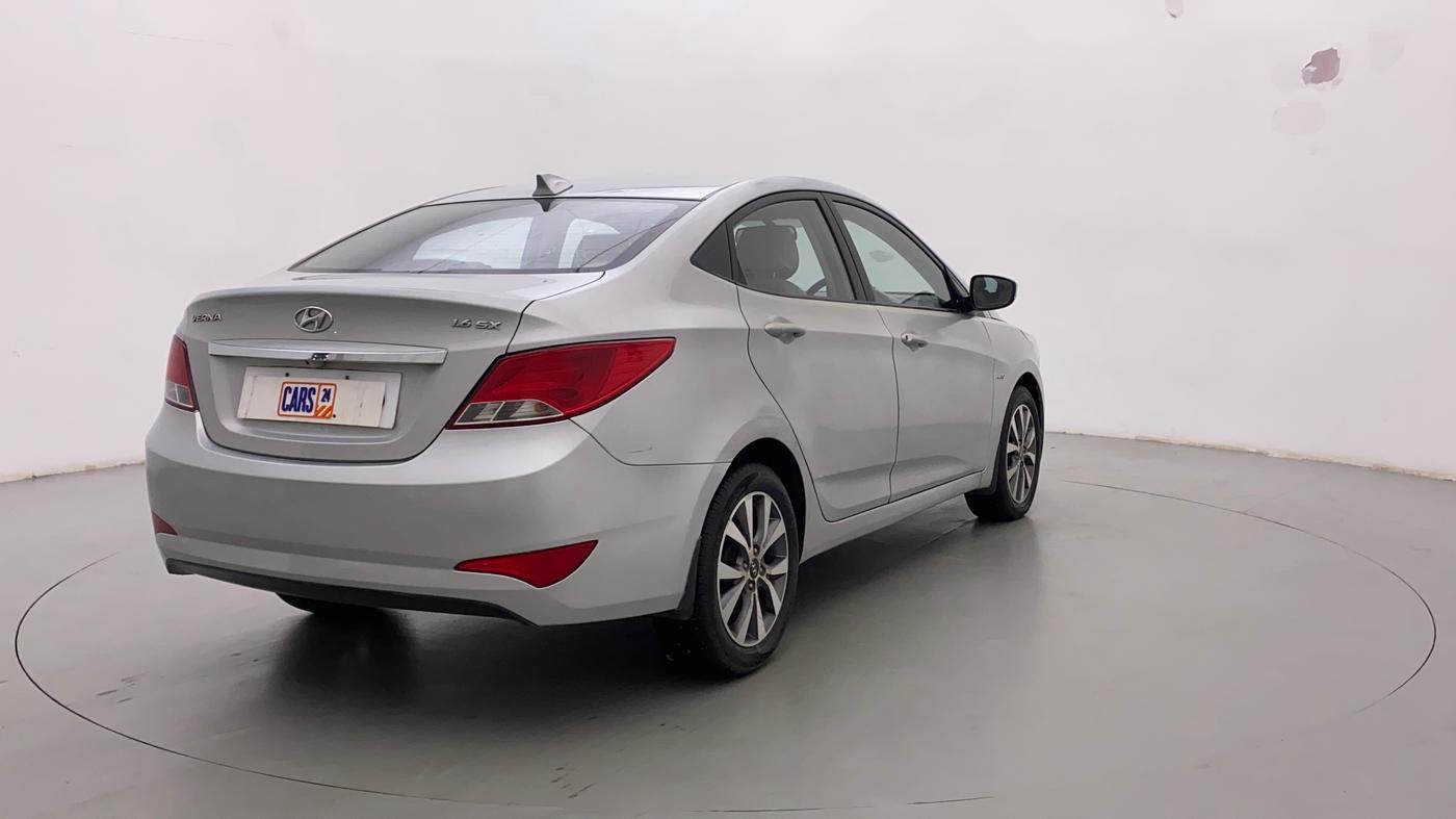 2016 Hyundai Verna 1.6 VTVT SX AT, Petrol, Automatic, 65,948 km, Right Back Diagonal