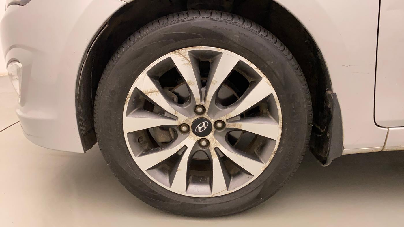 2016 Hyundai Verna 1.6 VTVT SX AT, Petrol, Automatic, 65,948 km, Left Front Wheel