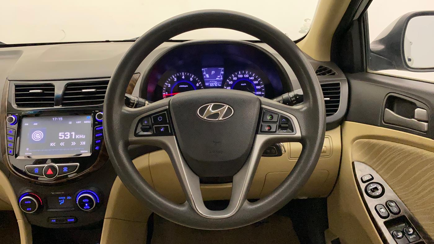 2016 Hyundai Verna 1.6 VTVT SX AT, Petrol, Automatic, 65,948 km, Steering Wheel Close Up
