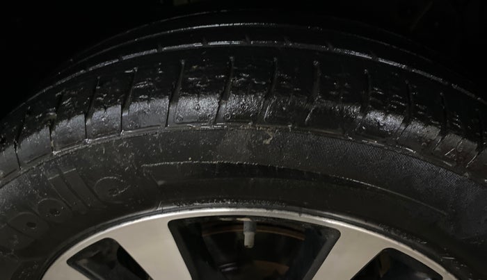 2020 Nissan Kicks XV 1.5, Petrol, Manual, 35,522 km, Right Front Tyre Tread