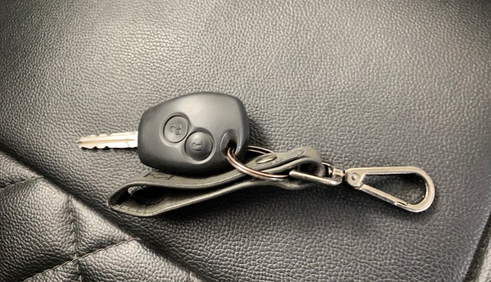 2020 Nissan Kicks XV 1.5, Petrol, Manual, 35,522 km, Key Close Up