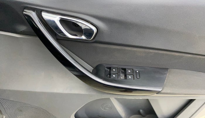 2018 Tata TIGOR XZ PETROL, Petrol, Manual, 43,242 km, Driver Side Door Panels Control