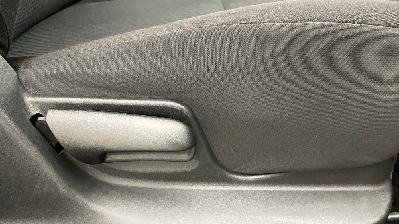 2017 Maruti Swift VXI O, Petrol, Manual, 7,065 km, Driver Side Adjustment Panel