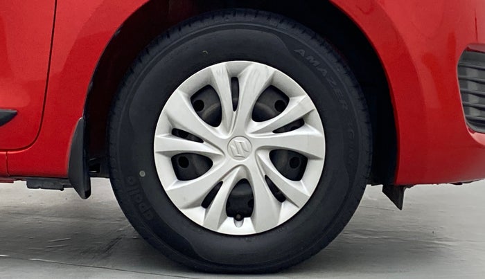 2018 Maruti Swift VXI D, Petrol, Manual, 37,847 km, Right Front Wheel
