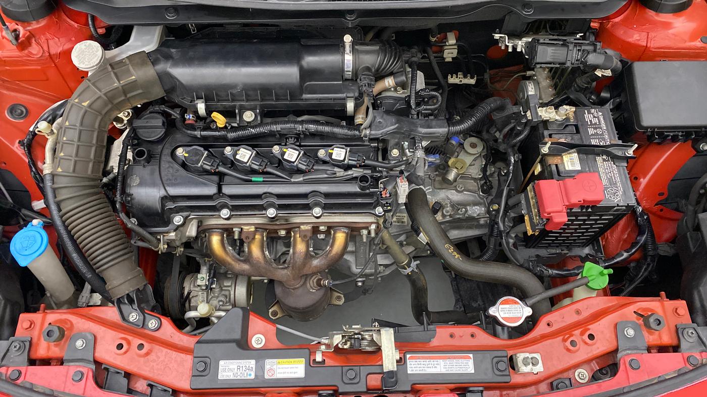 2018 Maruti Swift VXI D, Petrol, Manual, 37,847 km, Open Bonet