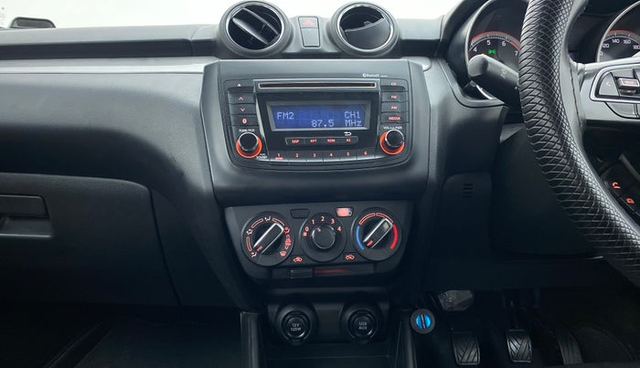 2018 Maruti Swift VXI D, Petrol, Manual, 37,847 km, Air Conditioner