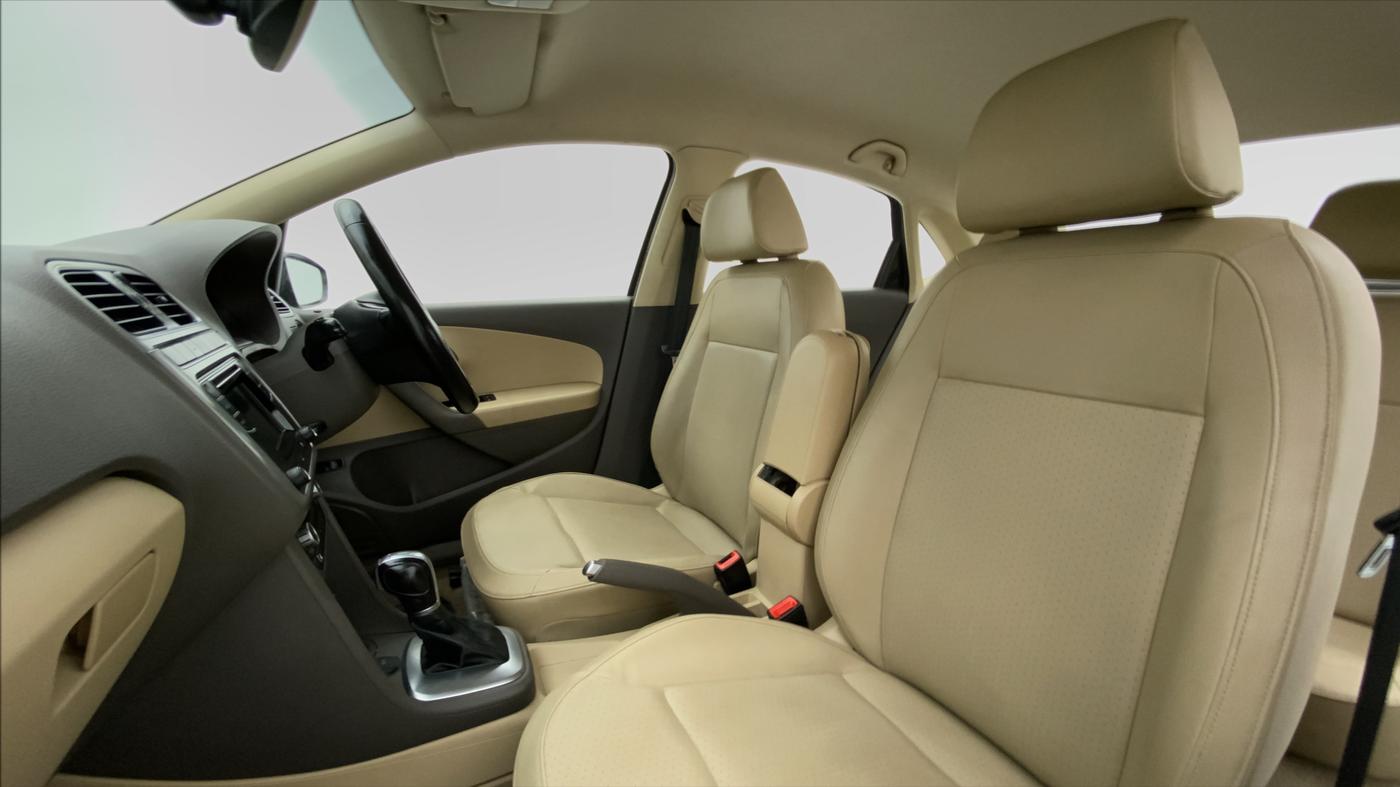 2016 Volkswagen Vento HIGHLINE TDI AT, Diesel, Automatic, 75,241 km, Right Side Front Door Cabin