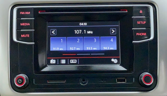 2016 Volkswagen Vento HIGHLINE TDI AT, Diesel, Automatic, 75,241 km, Infotainment System