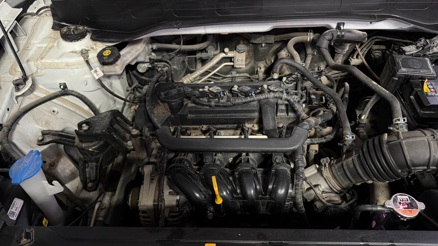 2024 Hyundai VENUE S (O) Plus 1.2 Petrol , Petrol, Manual, 38,084 km, Engine View - Right