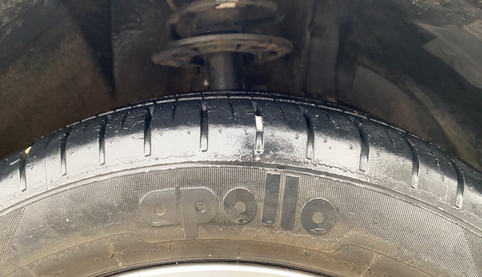 2018 Maruti Baleno ZETA PETROL 1.2, Petrol, Manual, 15,875 km, Right Front Tyre Tread