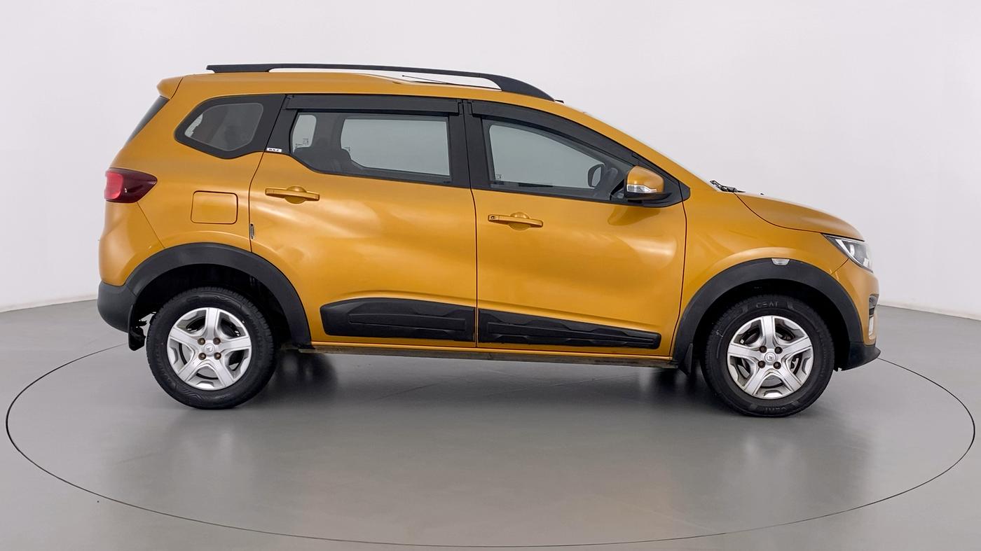 2019 Renault TRIBER 1.0 RXZ, Petrol, Manual, 30,418 km, Right Side View
