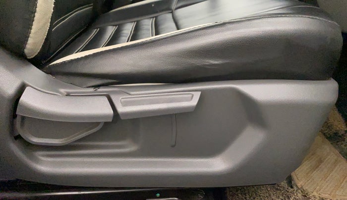 2021 Hyundai GRAND I10 NIOS SPORTZ 1.2 KAPPA VTVT CNG, CNG, Manual, 32,423 km, Driver Side Adjustment Panel