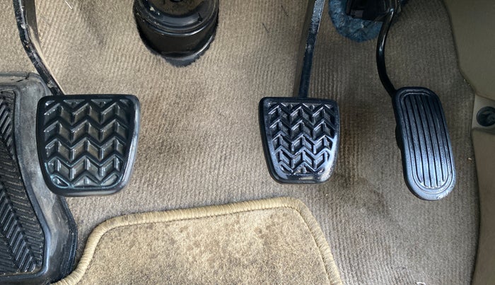 2013 Toyota Fortuner 3.0 4X4 MT, Diesel, Manual, 1,28,393 km, Pedals