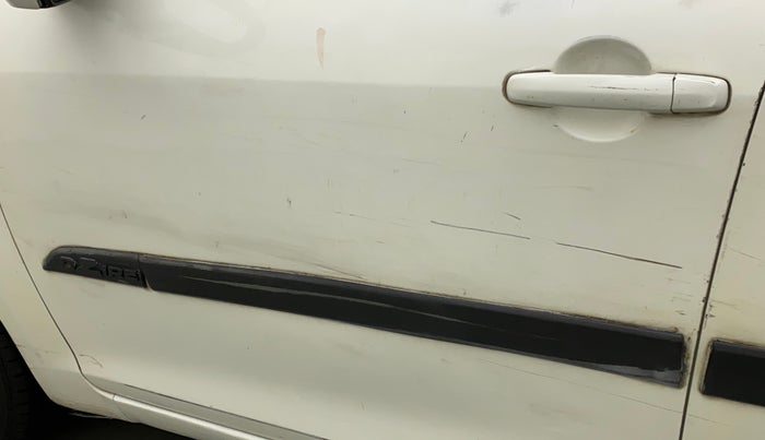 2012 Maruti Swift Dzire VXI, Petrol, Manual, 72,402 km, Front passenger door - Minor scratches