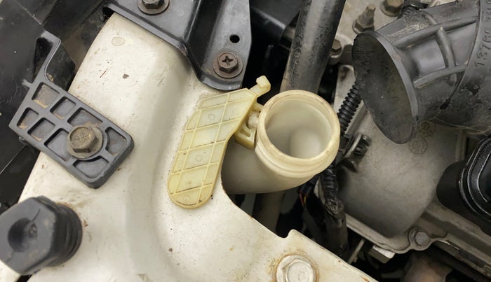 2012 Maruti Swift Dzire VXI, Petrol, Manual, 72,402 km, Front windshield - Wiper bottle cap missing