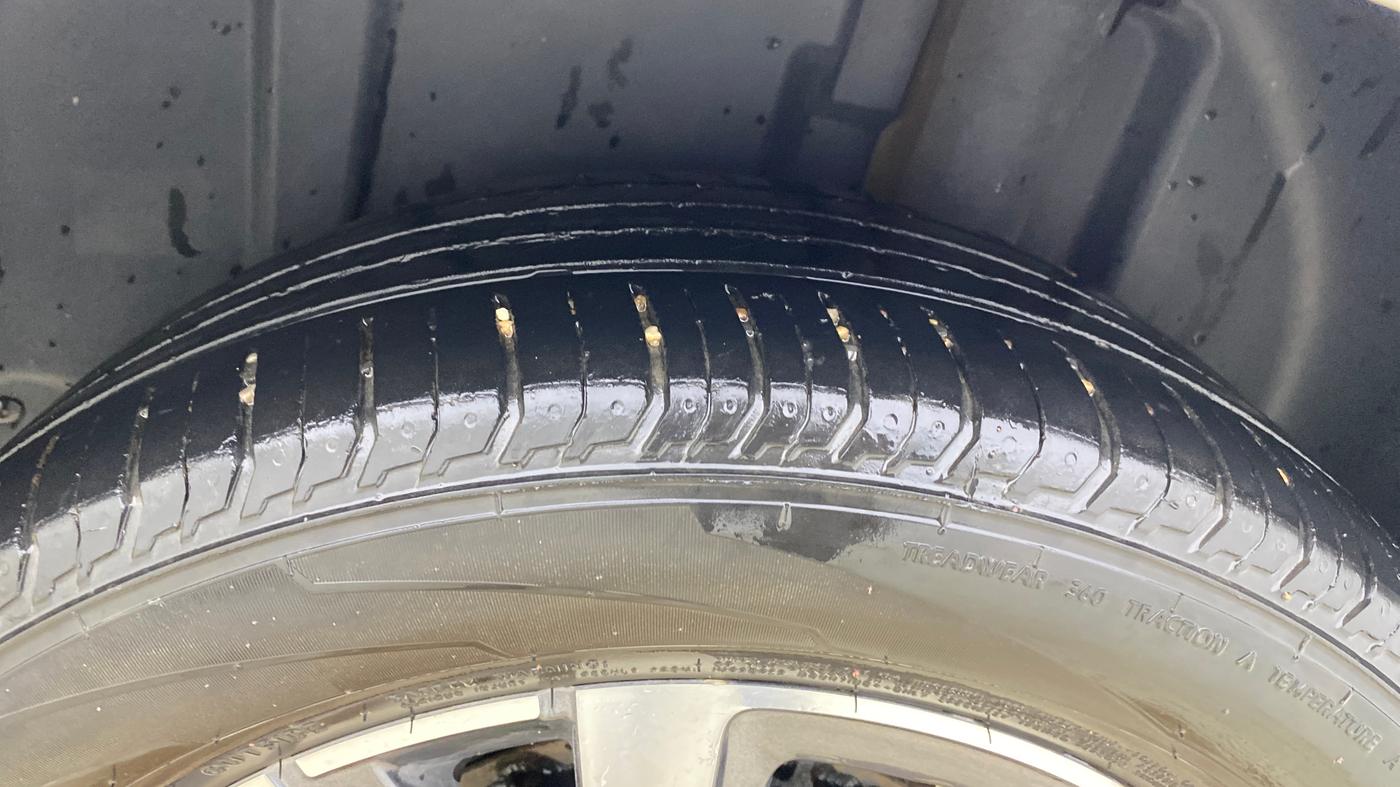 2023 Skoda SLAVIA STYLE 1.0L TSI AT, Petrol, Automatic, 76,281 km, Left Rear Tyre Tread