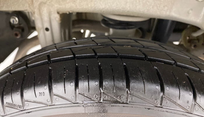 2022 Maruti Alto LXI O, Petrol, Manual, 3,896 km, Right Rear Tyre Tread