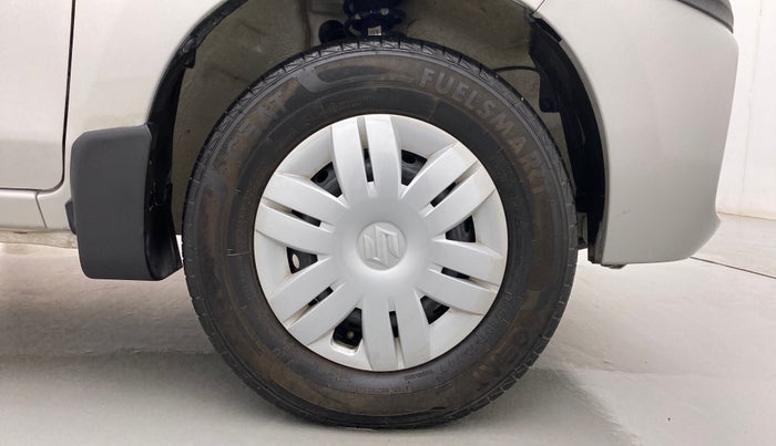 2022 Maruti Alto LXI O, Petrol, Manual, 3,896 km, Right Front Wheel