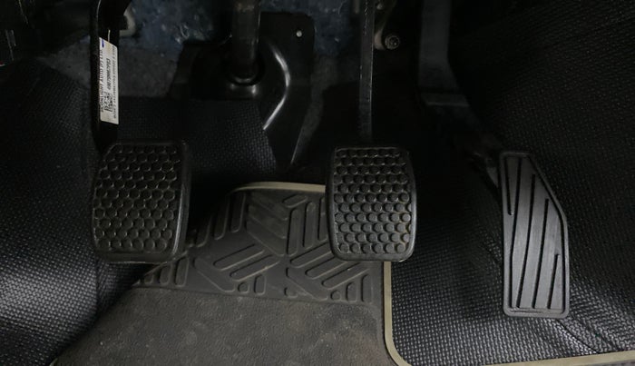 2022 Maruti Alto LXI O, Petrol, Manual, 3,896 km, Pedals