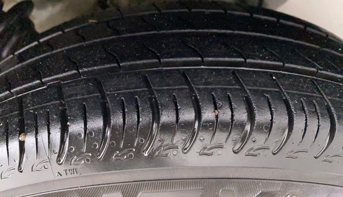 2020 Maruti S PRESSO VXI, Petrol, Manual, 11,563 km, Right Front Tyre Tread
