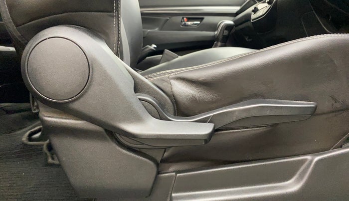 2019 Maruti XL6 ZETA AT, Petrol, Automatic, 84,749 km, Driver Side Adjustment Panel