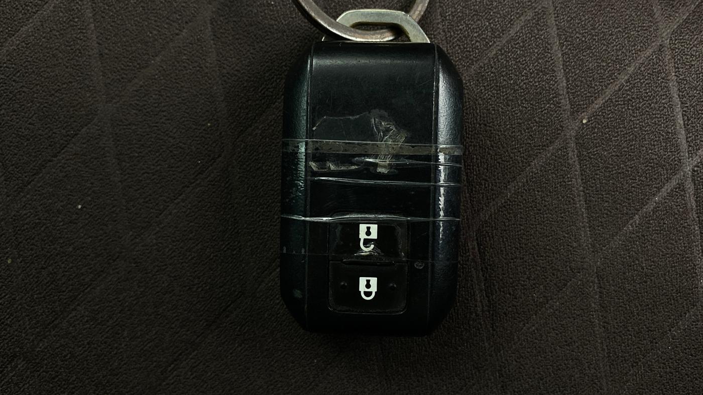 2023 Maruti Grand Vitara ZETA SMART HYBRID, Petrol, Manual, 75,851 km, Key Close Up