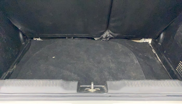 2018 Maruti Swift ZDI AMT, Diesel, Automatic, 1,05,505 km, Boot Inside