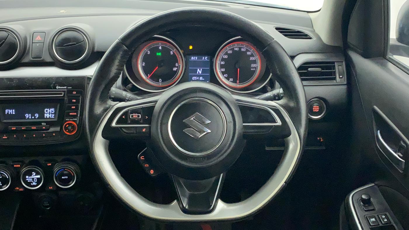 2018 Maruti Swift ZDI AMT, Diesel, Automatic, 1,05,505 km, Steering Wheel Close Up