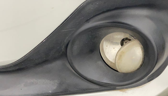 2018 Maruti Swift ZDI AMT, Diesel, Automatic, 1,05,505 km, Left fog light - Not working