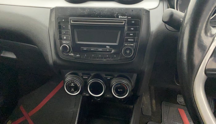 2018 Maruti Swift ZDI AMT, Diesel, Automatic, 1,05,505 km, AC Unit - Directional switch has minor damage