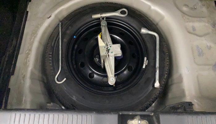 2018 Maruti Swift ZDI AMT, Diesel, Automatic, 1,05,505 km, Spare Tyre