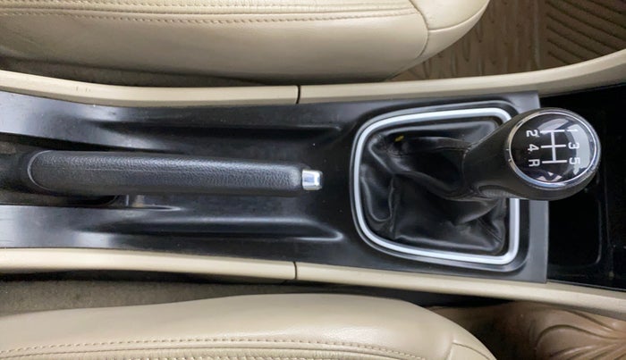 2018 Maruti Ciaz ALPHA 1.5 SHVS PETROL, CNG, Manual, 66,130 km, Gear Lever