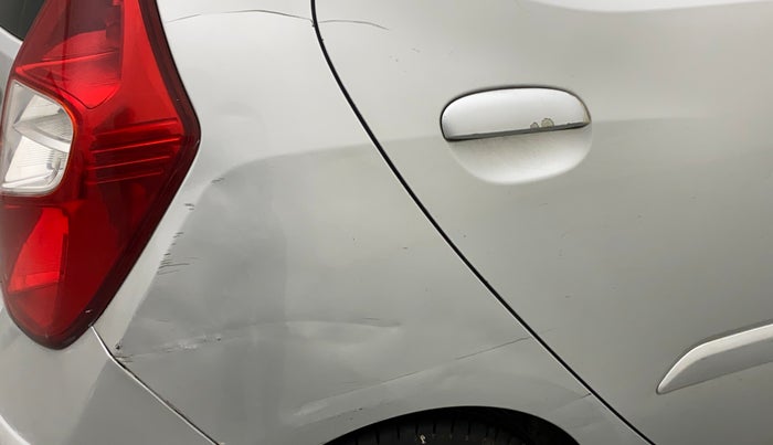 2010 Hyundai i10 SPORTZ (O) 1.2, Petrol, Manual, 75,370 km, Right quarter panel - Slightly dented