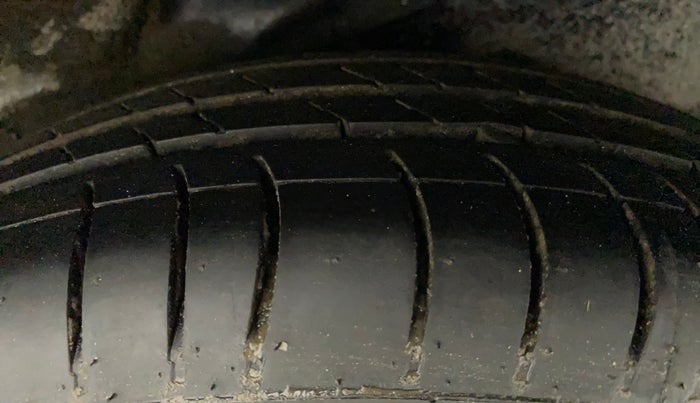 2010 Hyundai i10 SPORTZ (O) 1.2, Petrol, Manual, 75,370 km, Left Rear Tyre Tread