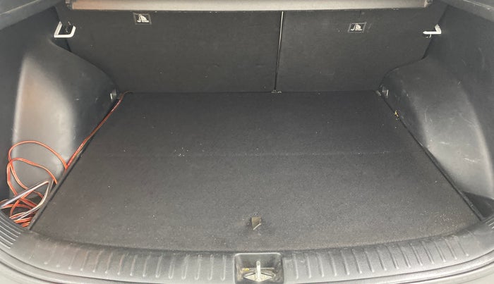 2023 KIA SELTOS HTX PETROL 1.5, Petrol, Manual, 29,874 km, Boot Inside