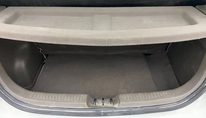 2011 Hyundai i10 MAGNA 1.2, Petrol, Manual, 82,130 km, Boot Inside