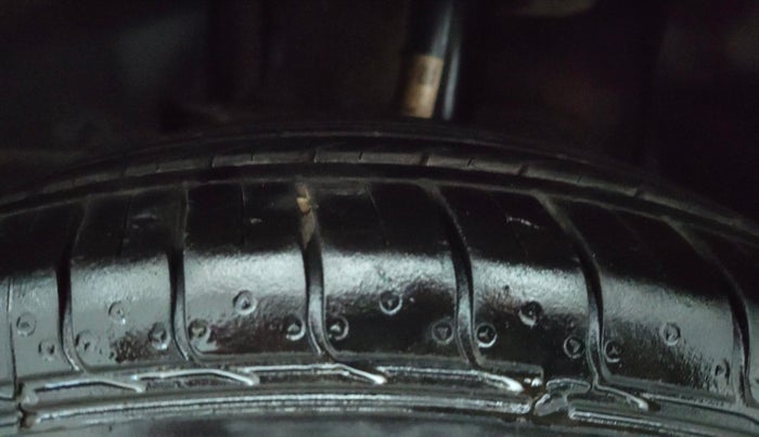 2021 Tata NEXON XM SUNROOF PETROL, Petrol, Manual, 35,069 km, Left Front Tyre Tread